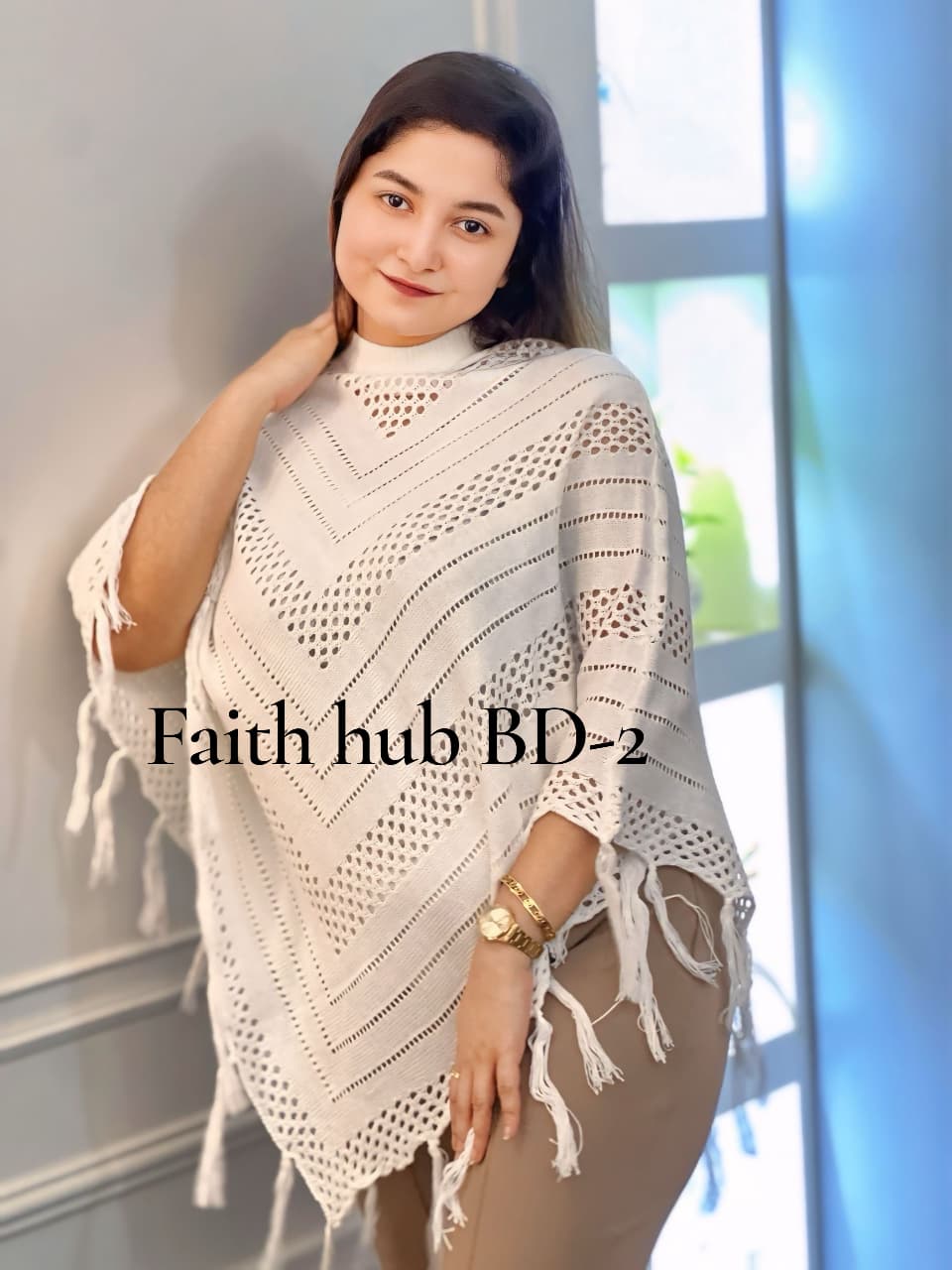 New Item Poncho 4 ( white) 404